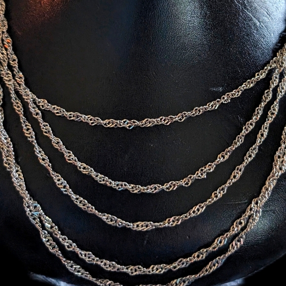 Vintage signed Crown Trifari 5 Strand layered Silver Tone Necklace - Picture 4 of 8